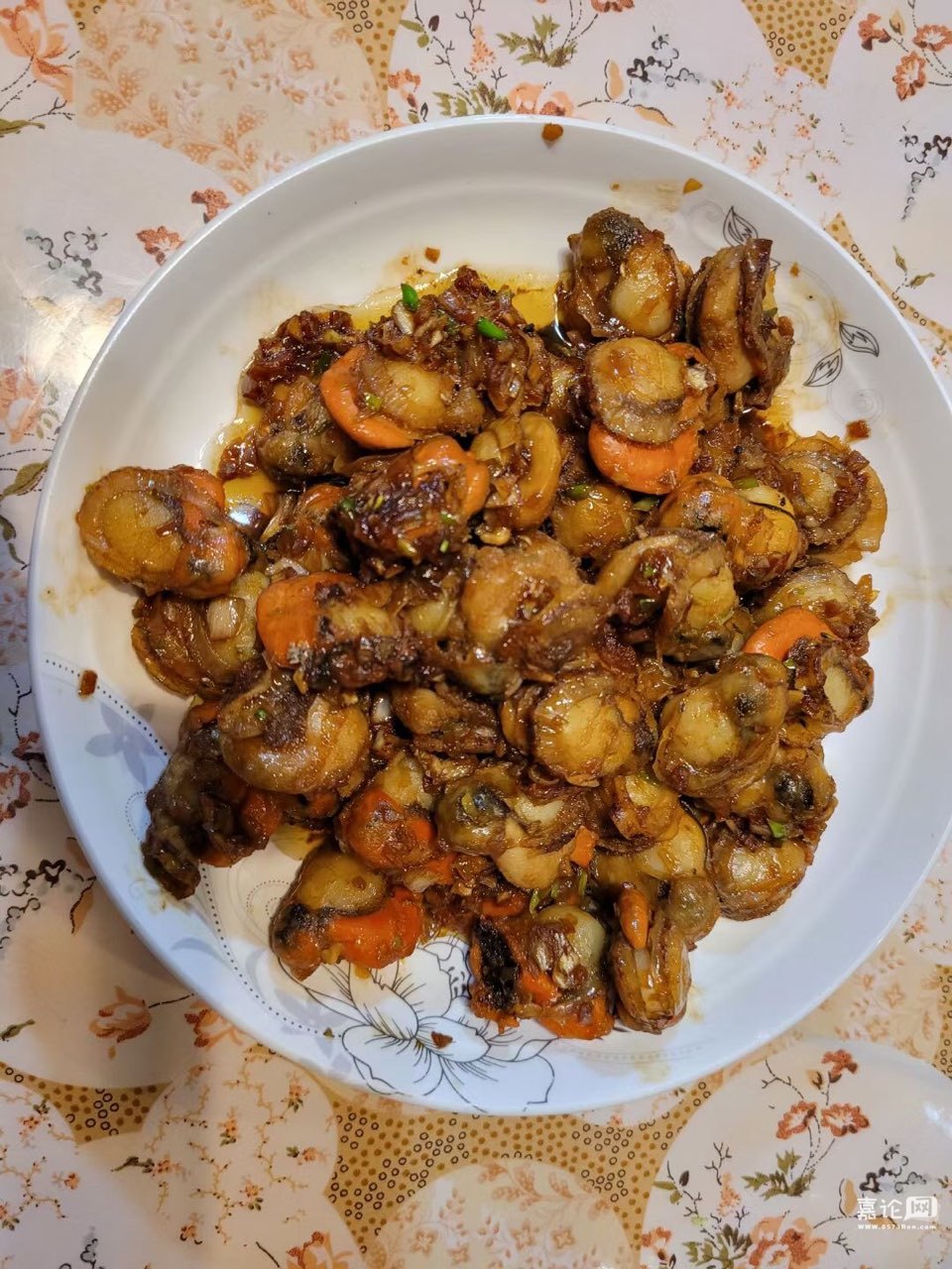 来自莫默的广场